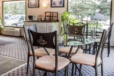Photo 5 - Rodeway Inn Findlay University Area