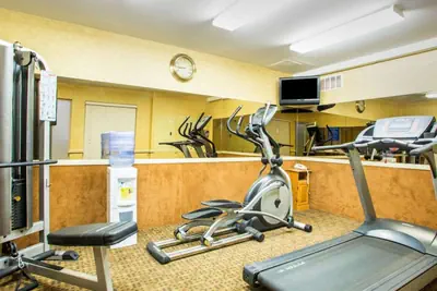 Photo 2 - Quality Inn & Suites North-Polaris