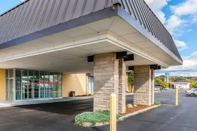 Photo 2 - Quality Inn Gallipolis