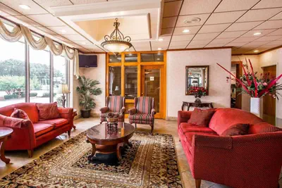 Photo 5 - Clarion Inn & Suites Dothan South
