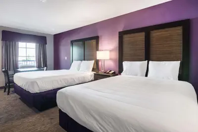 Photo 4 - Econo Lodge Inn & Suites North Little Rock near Riverfront