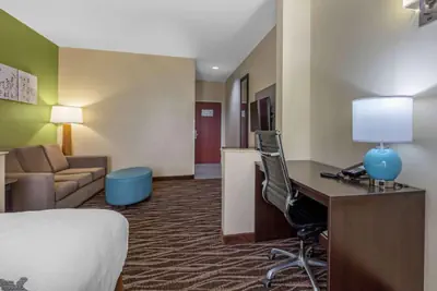 Photo 2 - Sleep Inn & Suites Millbrook - Prattville