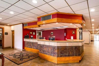 Photo 3 - Clarion Inn & Suites Dothan South
