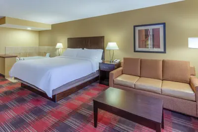 Photo 4 - Holiday Inn Express Hotel & Suites Bowling Green by IHG