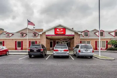 Photo 3 - Econo Lodge Inn & Suites Enterprise