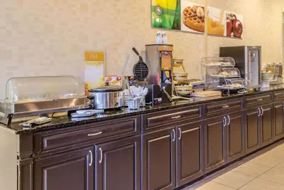 Photo 2 - Quality Inn University Area