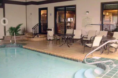 Photo 5 - Quality Inn & Suites Searcy I-57