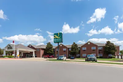 Photo 2 - Quality Inn & Suites Mountain Home North