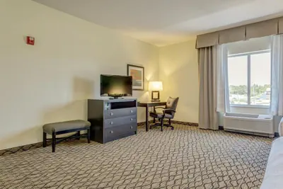 Photo 2 - Holiday Inn Poplar Bluff by IHG
