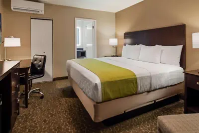 Photo 2 - Best Western Fort Lee