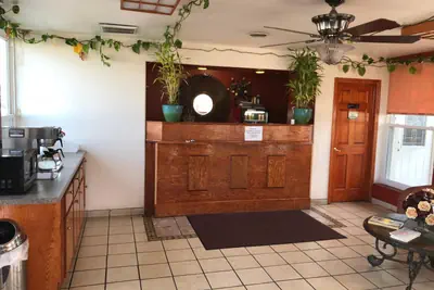 Photo 3 - Dogwood Park Inn