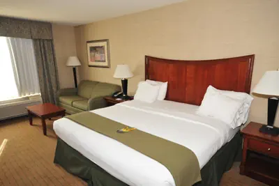 Photo 2 - Holiday Inn Express Hotel & Suites Urbana-Champaign-U of I Area by IHG