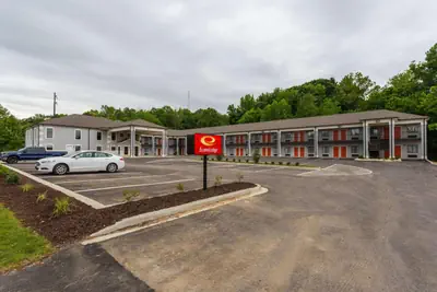 Photo 3 - Econo Lodge Forrest City I-40
