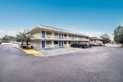 Photo 4 - Motel 6-Bessemer, AL - Birmingham