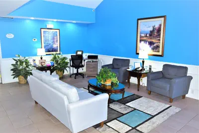 Photo 4 - Baymont by Wyndham Forest City