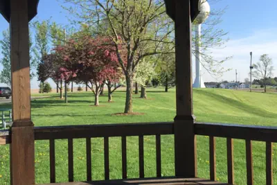 Photo 5 - Crest Country Inn