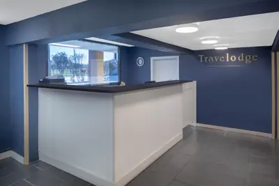 Photo 5 - Travelodge by Wyndham Savannah Area/Richmond Hill