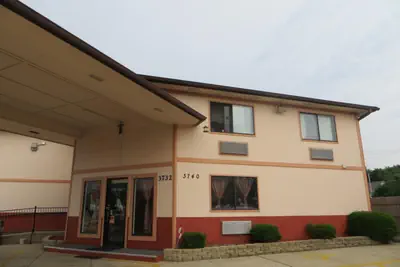 Photo 5 - Gurnee Motel