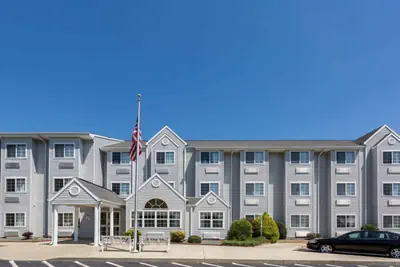 Photo 2 - Microtel Inn & Suites by Wyndham Hillsborough