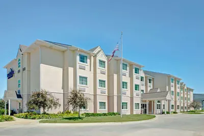 Photo 2 - Microtel Inn & Suites by Wyndham Bluffs