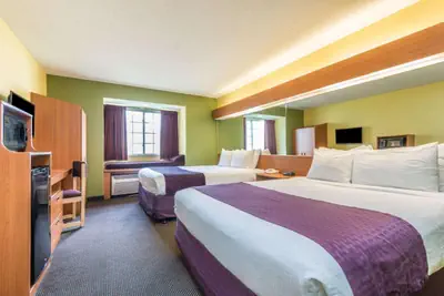 Photo 5 - Microtel Inn & Suites by Wyndham Auburn
