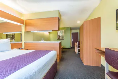 Photo 3 - Microtel Inn & Suites by Wyndham Auburn