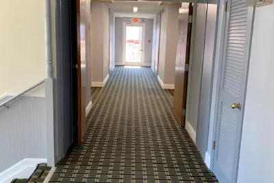 Photo 4 - Days Inn by Wyndham Thomson
