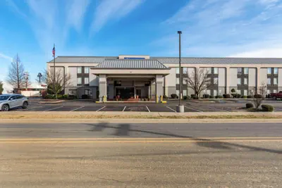 Photo 4 - Wingate by Wyndham Conway AR