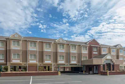 Photo 5 - Microtel Inn by Wyndham Lake Norman