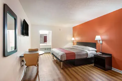 Photo 5 - Motel 6-Warner Robins, GA