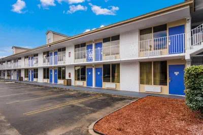 Photo 2 - Studio 6 Extended Stay - Lagrange, GA