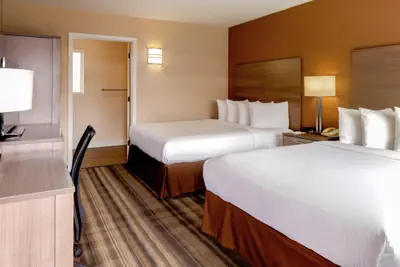 Photo 3 - Boulder University Inn