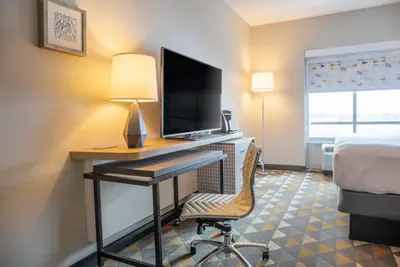Photo 2 - Holiday Inn Toledo - Maumee I-80/90 by IHG
