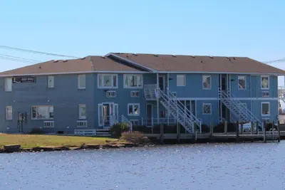 Photo 4 - Fin 'N Feather Waterside Inn by Kees Vacations