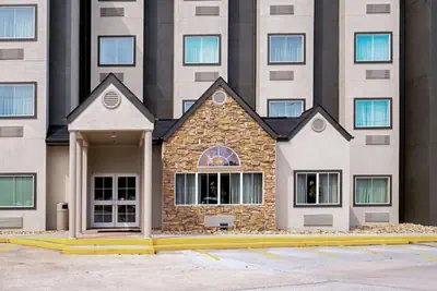 Photo 2 - Quality Inn & Suites Robbinsville