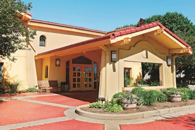Photo 2 - La Quinta Inn by Wyndham Champaign