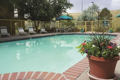 Photo 2 - La Quinta Inn by Wyndham Denver Westminster