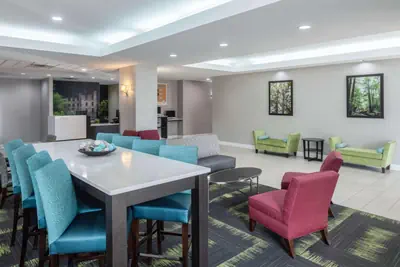 Photo 4 - La Quinta by Wyndham Atlanta Douglasville