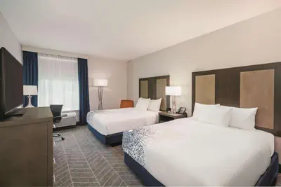 Photo 5 - La Quinta by Wyndham Opelika Auburn