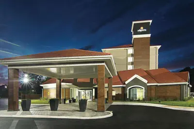 Photo 2 - La Quinta by Wyndham Atlanta Conyers