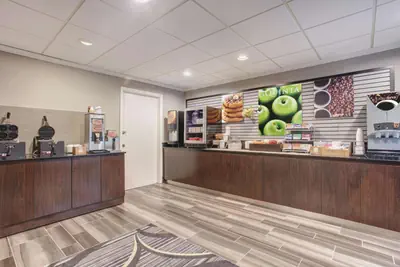 Photo 5 - La Quinta by Wyndham Atlanta Roswell