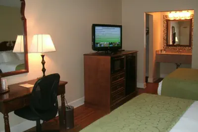 Photo 5 - Merry Acres Inn