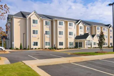 Photo 2 - Microtel Inn & Suites by Wyndham Ozark