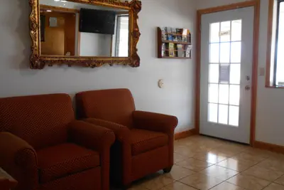 Photo 3 - Budget Inn and Suites Siloam Springs