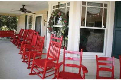 Photo 4 - Red Rocker Inn