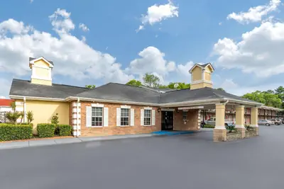 Photo 2 - Quality Inn & Suites Lexington