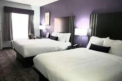 Photo 2 - SureStay Plus Hotel by Best Western Warner Robins AFB