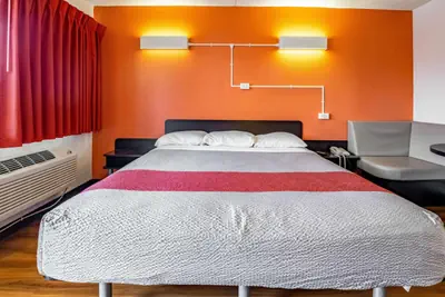 Photo 4 - Motel 6-Joliet, IL - I-80