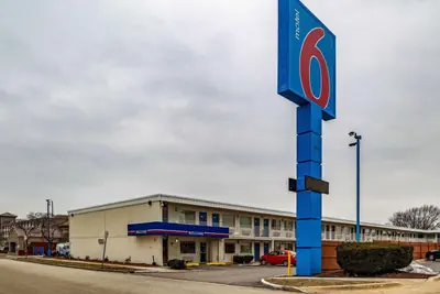 Photo 2 - Motel 6-Joliet, IL - I-80