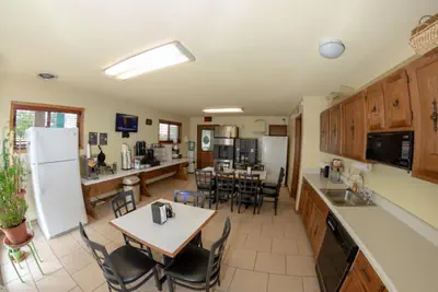 Photo 5 - Americas Best Value Inn Chanute